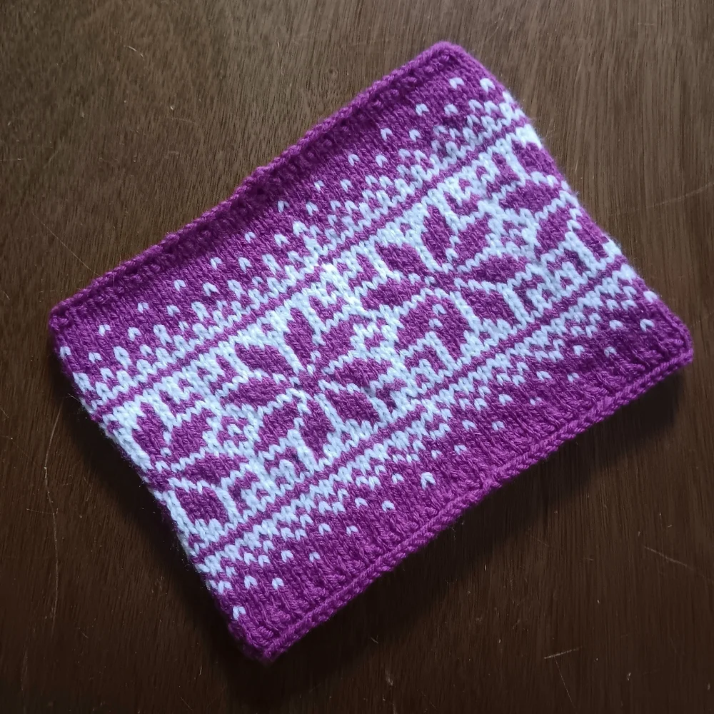 Handmade Handknit Women's Magenta & Ivory Scandinavian Motif Cowl Scarf